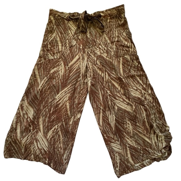 Democracy Women's BOHO Brown Hight Rise Palm Print Wide Leg Cropped Pants Size 4 - Picture 3 of 12